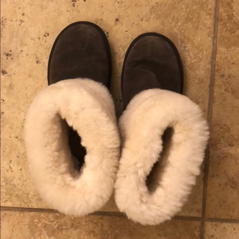 ❌sold❌  Ugg Boots with Buckle and Fur uggs - Picture 3 of 8